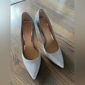 Jewel Badgley Mischka Sparkling Silver Pointed Toe Pumps